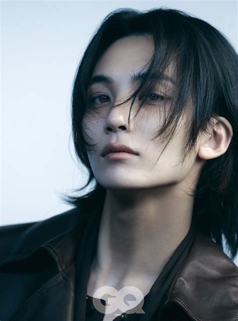 yoon jeonghan photoshoot